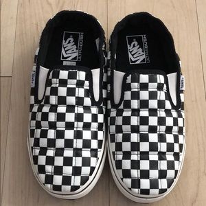 Vans slipper size large